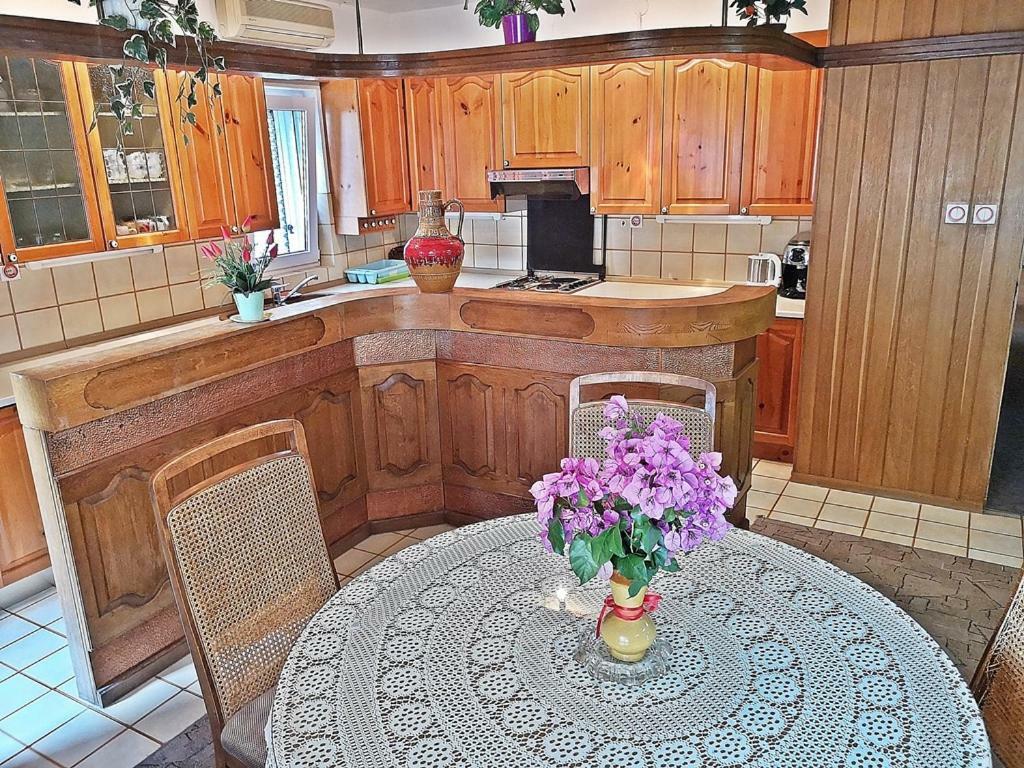 Apartments Neven Оміш Екстер'єр фото